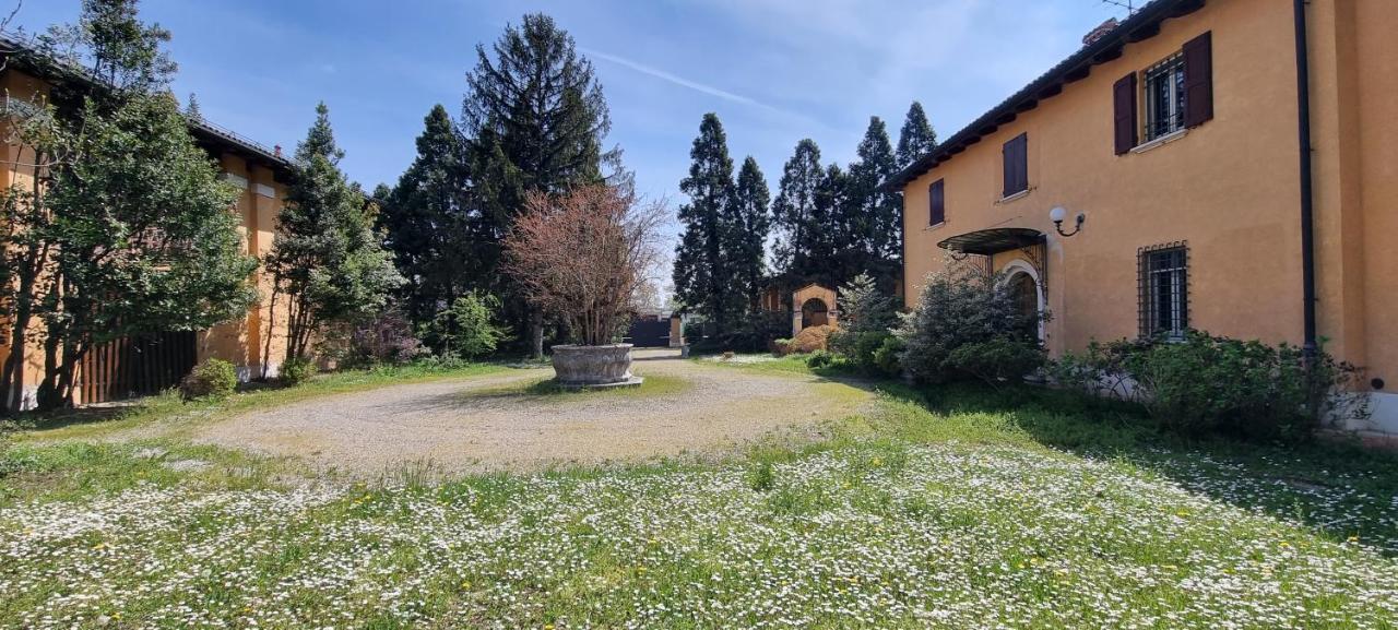 Farolfi Apartments Villa Galliera 볼로냐 외부 사진